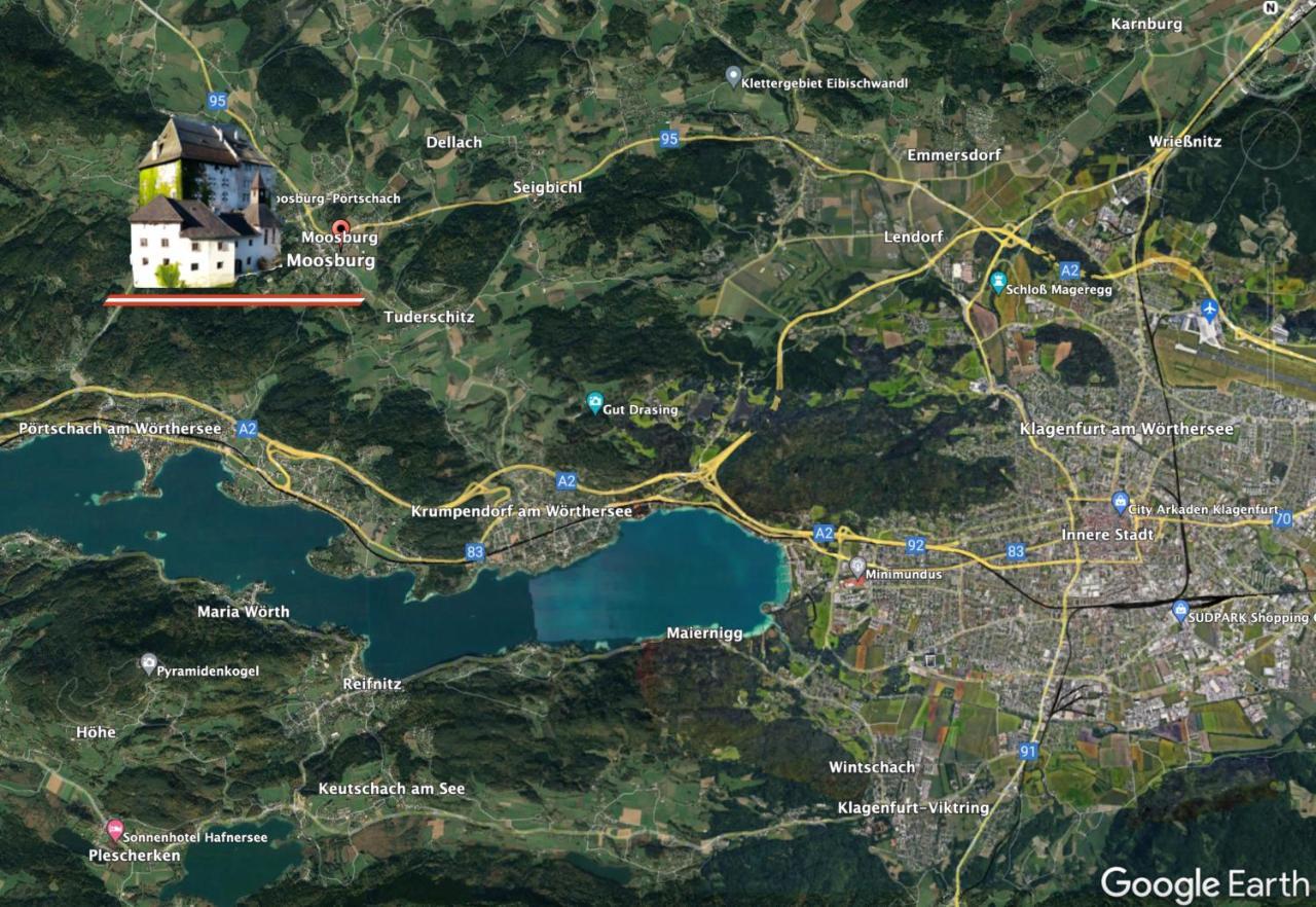 Schloss Moosburg Gaestehaus ภายนอก รูปภาพ