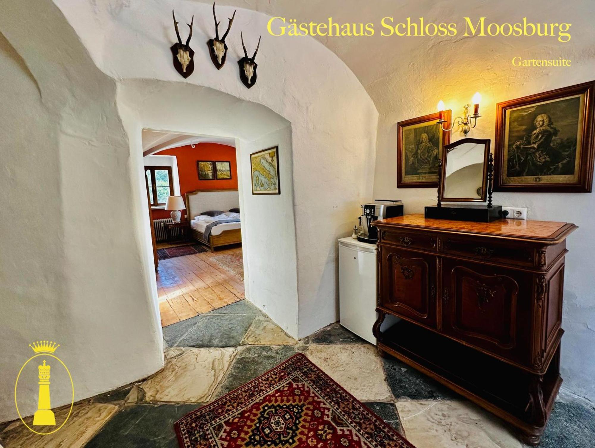 Schloss Moosburg Gaestehaus ภายนอก รูปภาพ